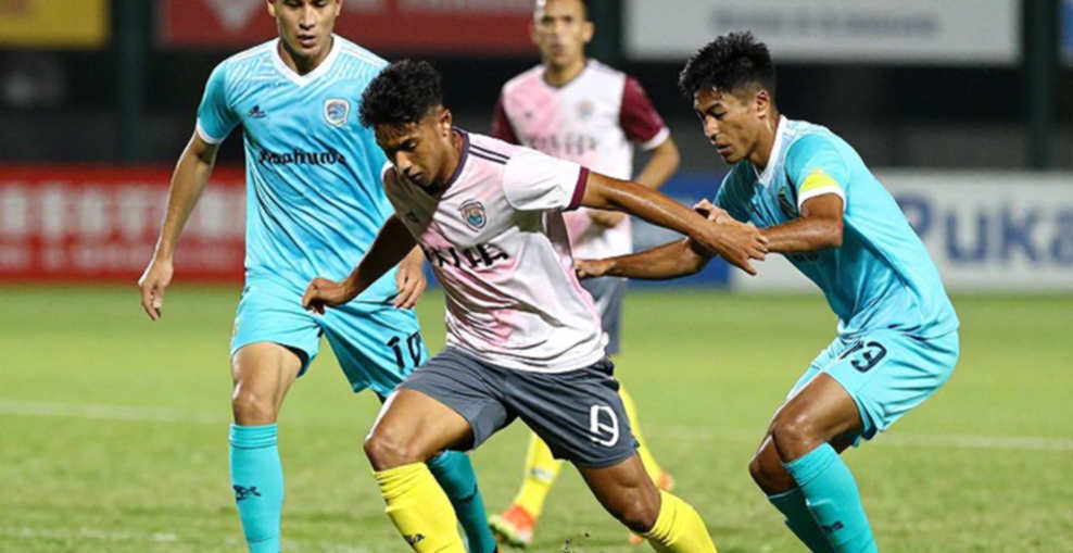Ali Avila's Revenge: The Striker Who Raised His Hand Again in Liga MX Ali Avila's Revenge: The Striker Who Raised His Hand Again in Liga MX