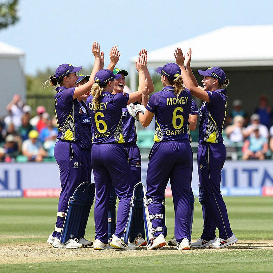 Umpire's Call: How DRS's Invisible 50% Line Gives the Same Ball Two Different Fates Umpire's Call: How DRS's Invisible 50% Line Gives the Same Ball Two Different Fates