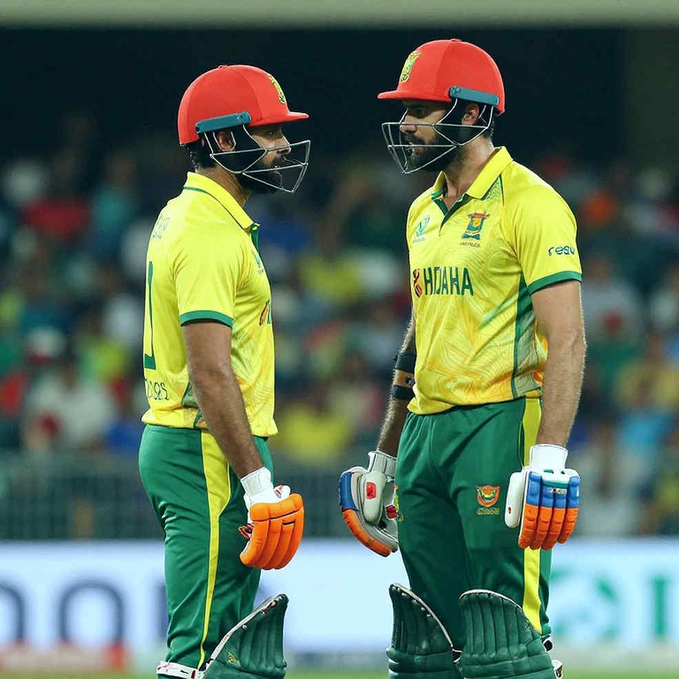 রাওয়ালপিন্ডির আরশি: ফারহানের ৭৬ যেভাবে পাকিস্তানের কাঠামোগত ফাটল ঢেকে রাখল