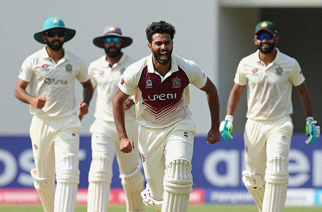 ডেথ ওভারের ভ্যারিয়েন্স আর এনওসি-র খাতা: এশিয়ার ক্রিকেটে প্রসেস, দাম আর ভুল সিদ্ধান্তের অর্থনীতি