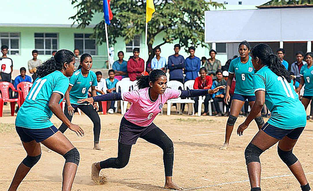 কাবাড্ডির নিলামের হাতুড়ি যেখানে থামে, সেখানে শুরু হয় আসল হিসাব