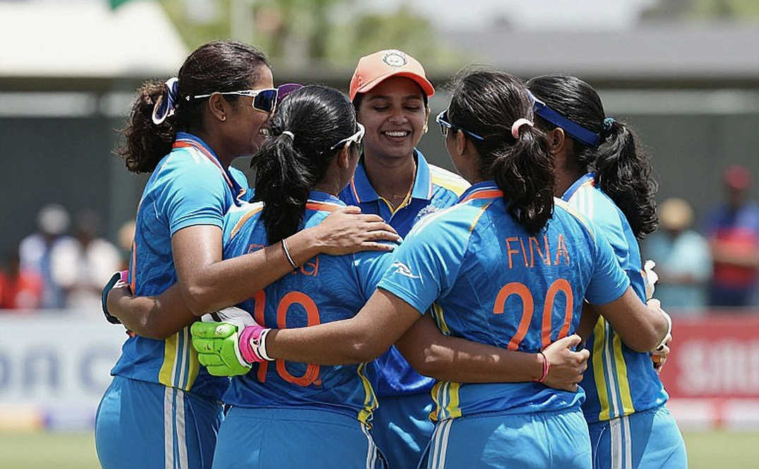 এশীয় ক্রিকেটের লেজার: পাওয়ারপ্লে-স্পাইক, ডট-বল-বেসলাইন আর নিলামের দাম