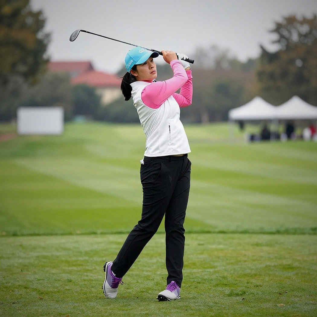 The Medinah Bench and an Injury Decoder's Notebook: The Question Isn't About Sitting the World No. 1 The Medinah Bench and an Injury Decoder's Notebook: The Question Isn't About Sitting the World No. 1